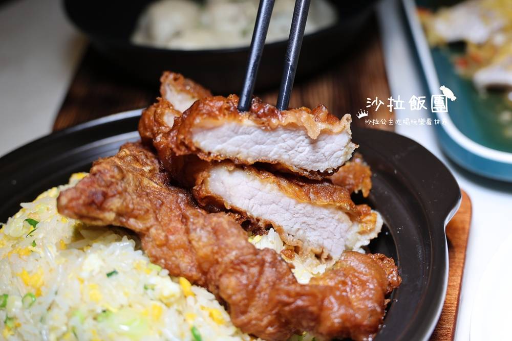 信義美食『漢來上海湯包』五星主廚、皮薄多汁不多不少18摺小籠湯包