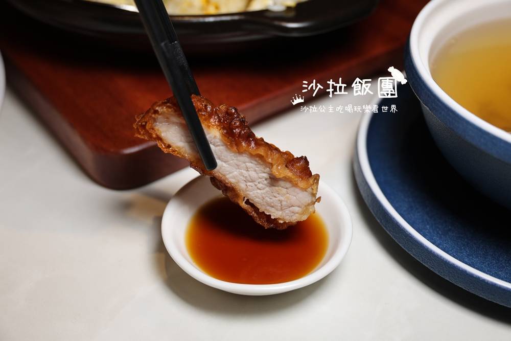 信義美食『漢來上海湯包』五星主廚、皮薄多汁不多不少18摺小籠湯包