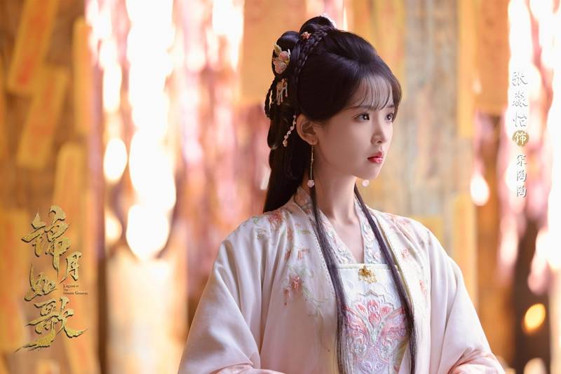 《錦月如歌》周也女扮男裝立功，「爹系男友」丞磊霸氣單手抱周也甜翻全場