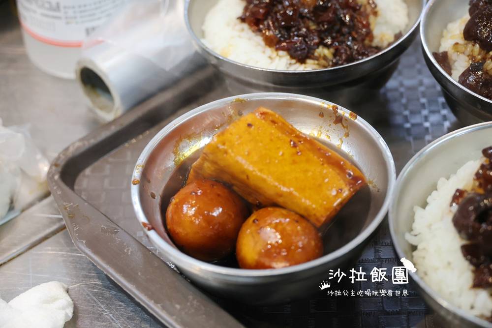 北投市場滷肉飯『矮仔財滷肉飯』必點紅燒蹄膀、大腸頭 14 北投市場滷肉飯『矮仔財滷肉飯』必點紅燒蹄膀、大腸頭