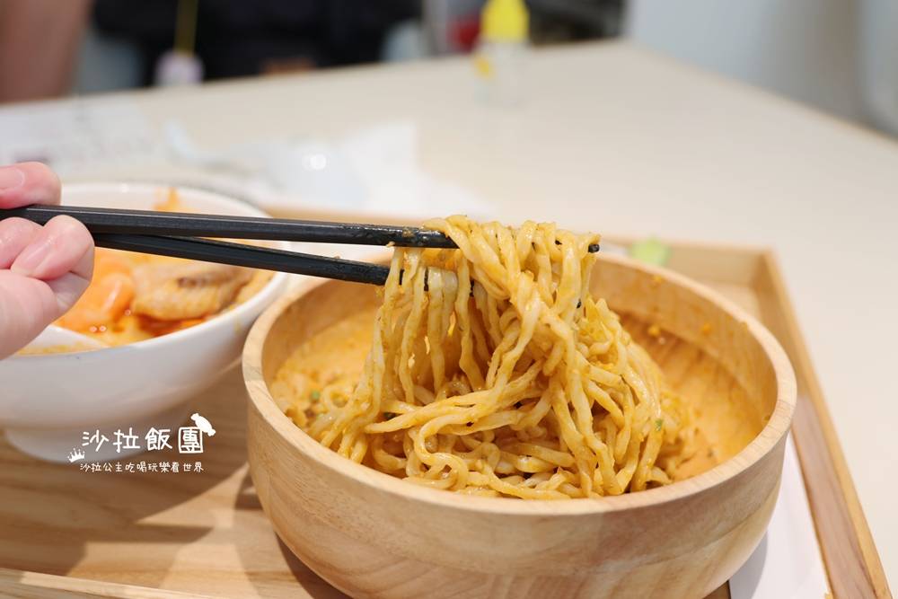 士林芝山美食『大師兄銷魂麵舖PLUS芝山店』甜湯、飲料、湯品無限續 19 士林芝山美食『大師兄銷魂麵舖PLUS芝山店』甜湯、飲料、湯品無限續