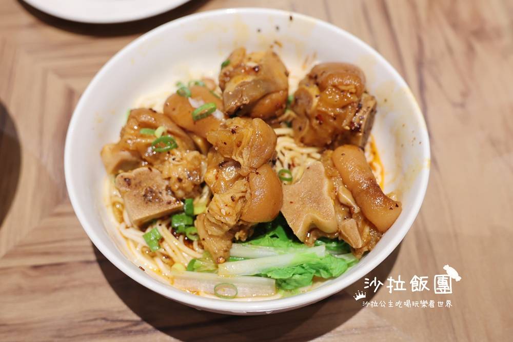 宜蘭五結美食『五吉小館』牛肉麵、牛肉捲餅、蹄花麵 13 宜蘭五結美食『五吉小館』牛肉麵、牛肉捲餅、蹄花麵