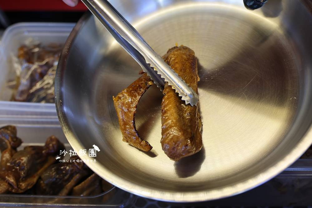 天母美食『追蕾醬香黑鴨』古法滷製無醬，夜市新人氣王