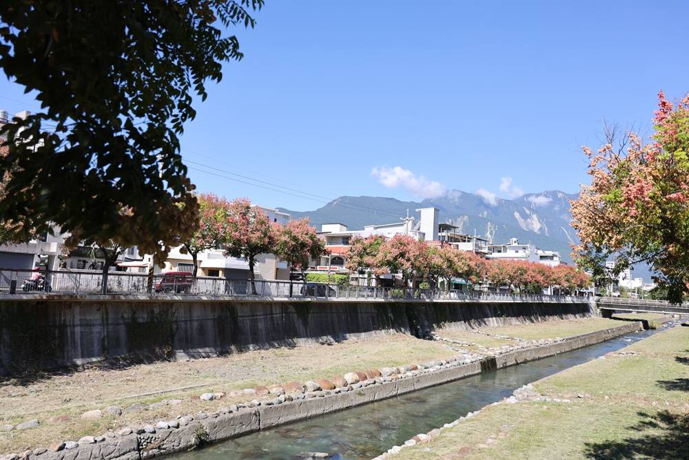 花蓮景點『吉安溪台灣欒樹美境』季節限定美景 13 花蓮景點『吉安溪台灣欒樹美境』季節限定美景