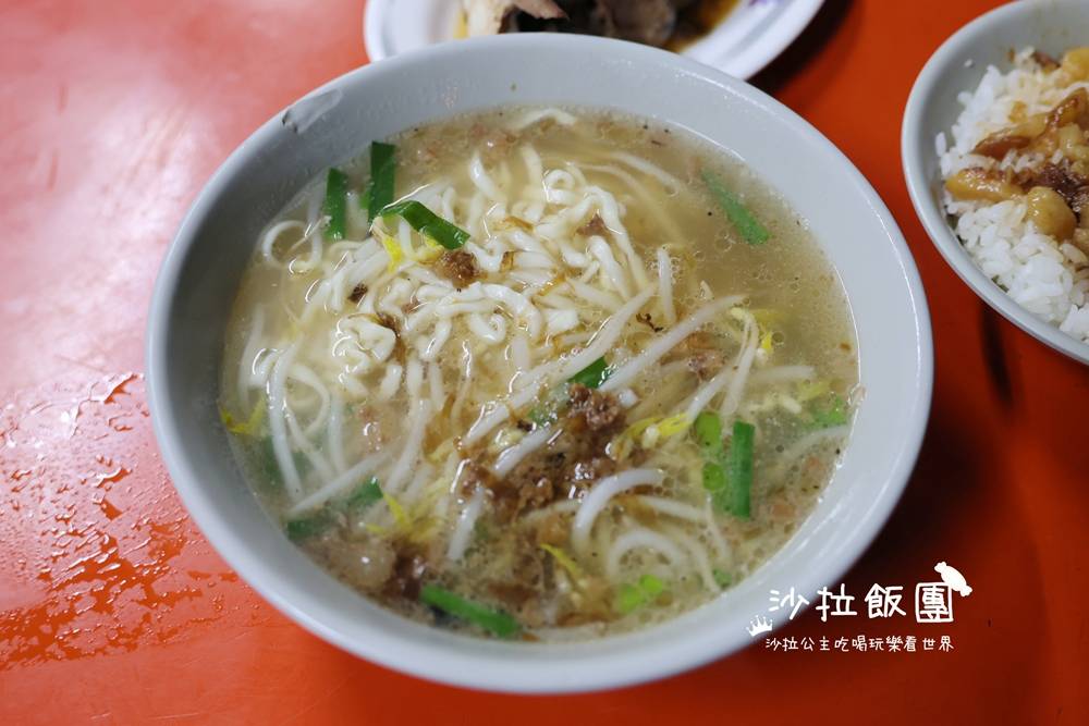 花蓮吉安美食『台東人麵店』當地人吃宵夜晚餐的好地方