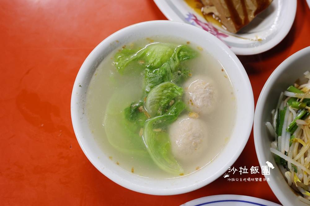 花蓮吉安美食『台東人麵店』當地人吃宵夜晚餐的好地方