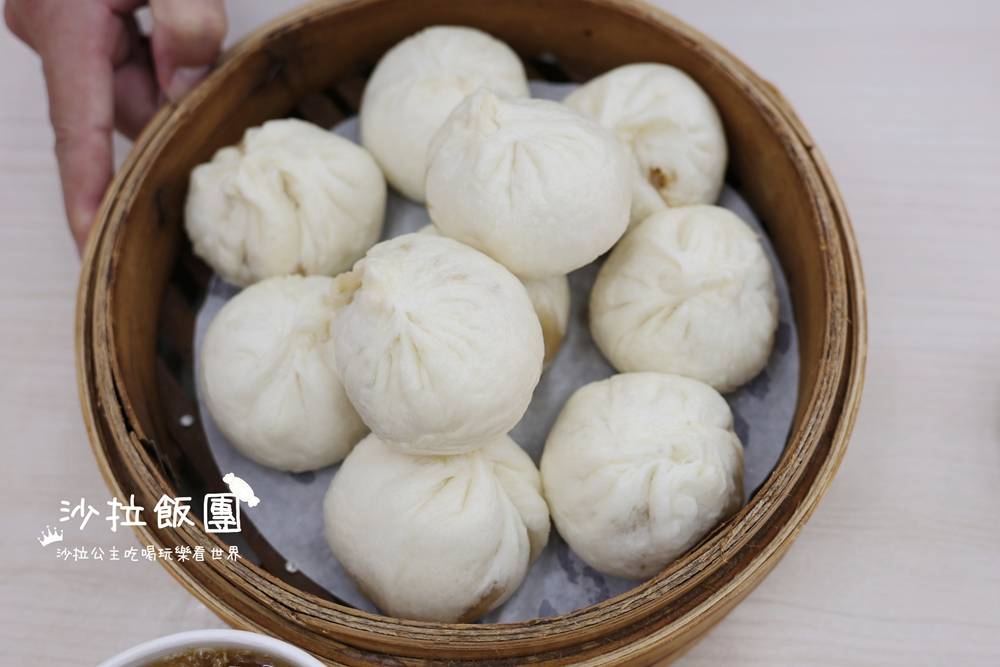 花蓮美食『周家蒸餃小籠包』當地人喜愛的老店