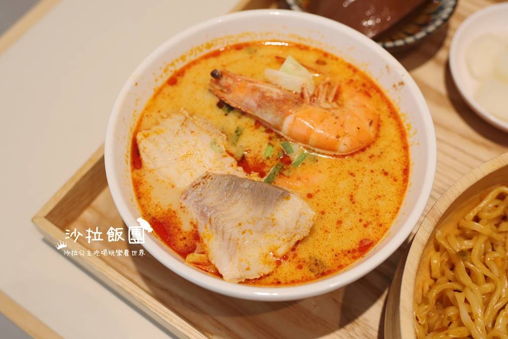 士林芝山美食『大師兄銷魂麵舖PLUS芝山店』甜湯、飲料、湯品無限續 11 士林芝山美食『大師兄銷魂麵舖PLUS芝山店』甜湯、飲料、湯品無限續