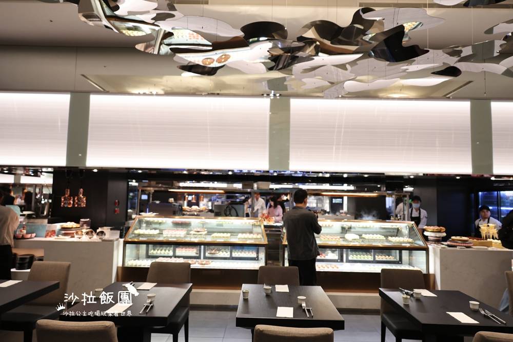 台北寒舍艾美酒店探索廚房強勢回歸帝王蟹、龍蝦、鮑魚、生蠔、干貝、松葉蟹 一次到位