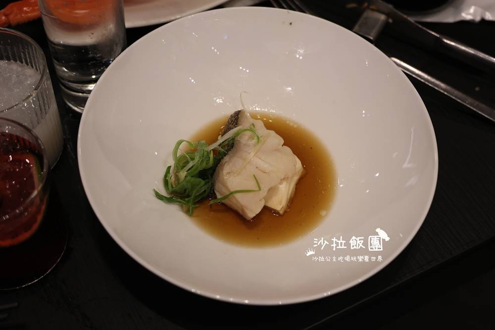 台北寒舍艾美酒店探索廚房強勢回歸帝王蟹、龍蝦、鮑魚、生蠔、干貝、松葉蟹 一次到位