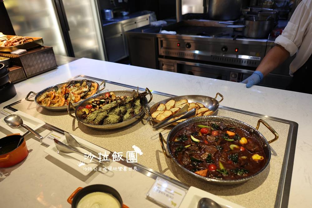 台北寒舍艾美酒店探索廚房強勢回歸帝王蟹、龍蝦、鮑魚、生蠔、干貝、松葉蟹 一次到位