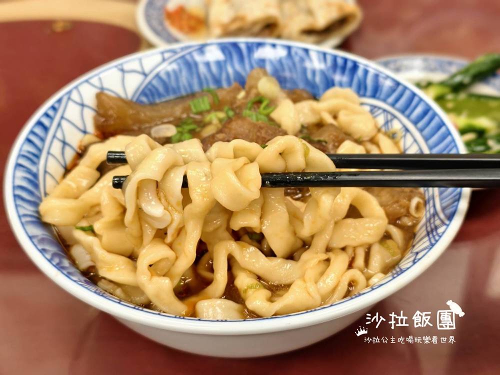 台北牛肉麵推薦『清真黃牛肉麵館』免費加湯加麵