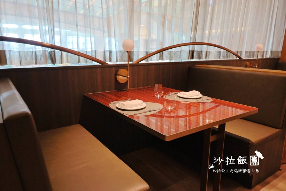 東區約會餐廳『Théorie Theory 法式牛排館』900度烤出來的牛排