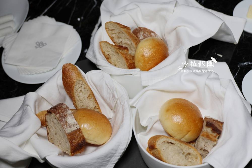 東區約會餐廳『Théorie Theory 法式牛排館』900度烤出來的牛排