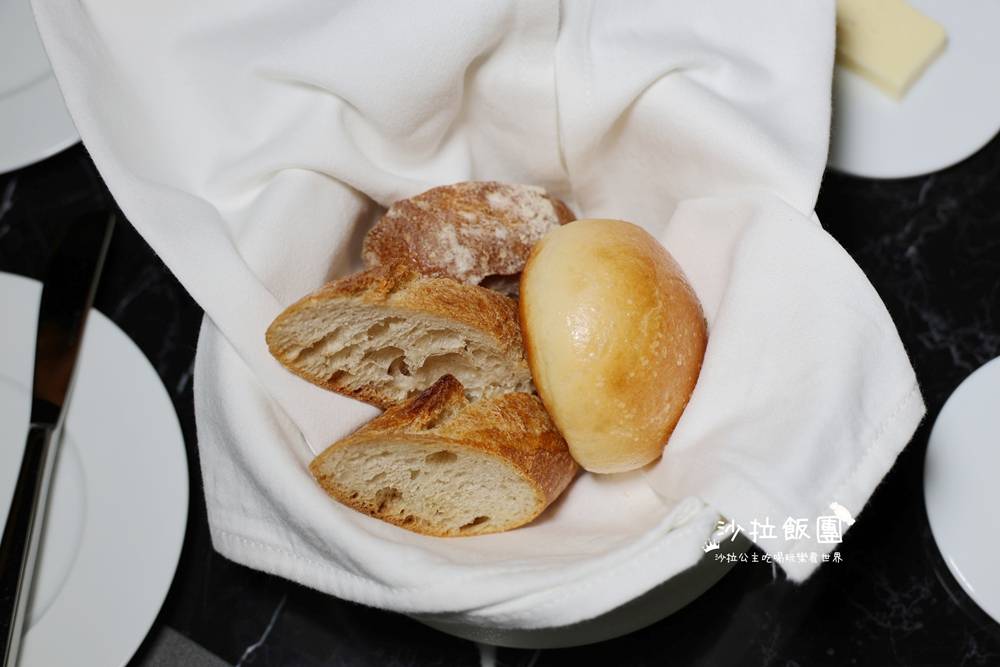 東區約會餐廳『Théorie Theory 法式牛排館』900度烤出來的牛排