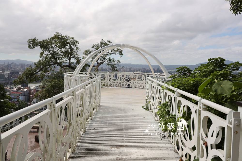 士林景點『劍潭山微風平台‧北眼觀景台』近捷運輕鬆賞台北市景