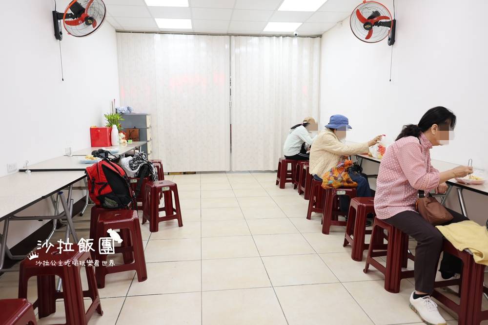 士林美食『華榮臭豆腐』郭台銘也愛的中藥老味道升級了