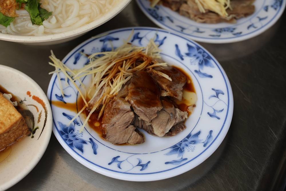 士林美食『華榮街市場米粉湯』老店