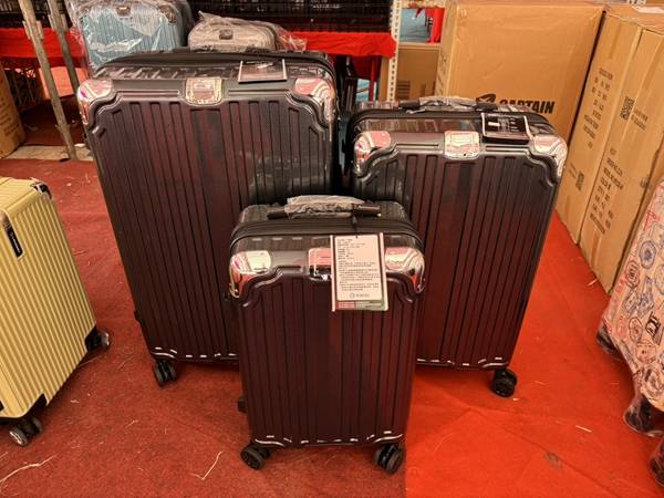 台南永康行李箱特賣會，工廠直營廠拍