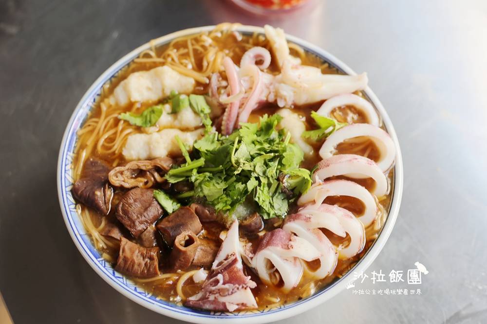 新竹車站美食『鴻運小卷麵線』內用可續麵線一次 8 新竹車站美食『鴻運小卷麵線』內用可續麵線一次