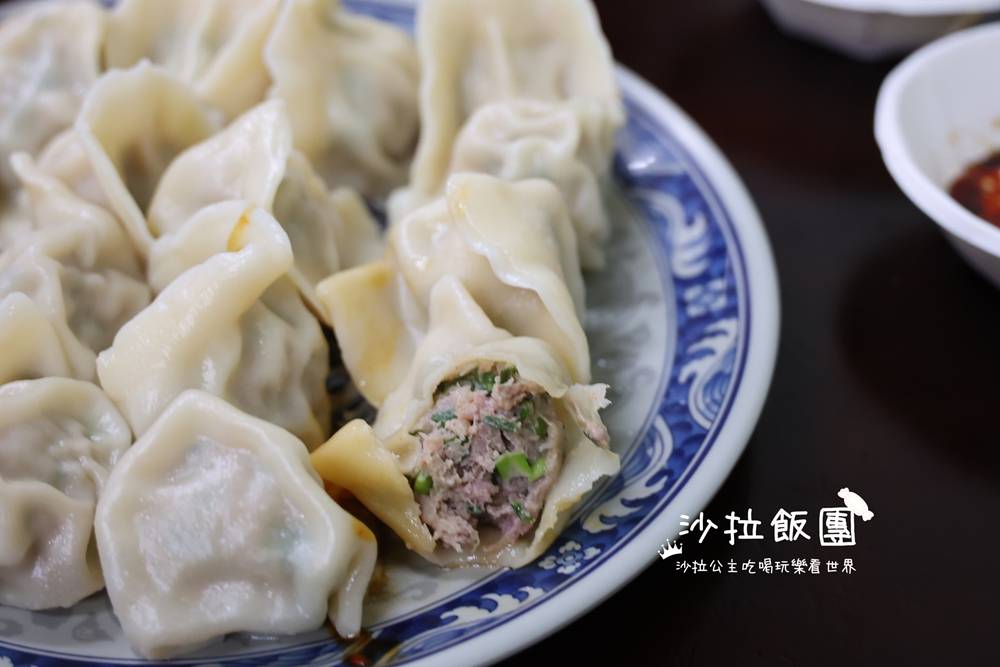 地板超油的排隊名店,大顆扎實水餃5顆就飽到不行 19 地板超油的排隊名店,大顆扎實水餃5顆就飽到不行