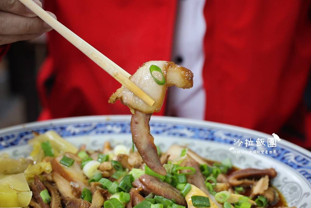 地板超油的排隊名店,大顆扎實水餃5顆就飽到不行 23 地板超油的排隊名店,大顆扎實水餃5顆就飽到不行