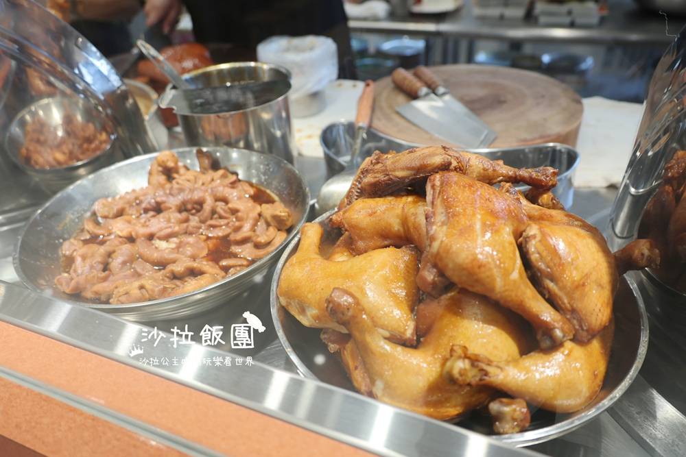 三重美食『光興腿庫』用餐時間大排長龍