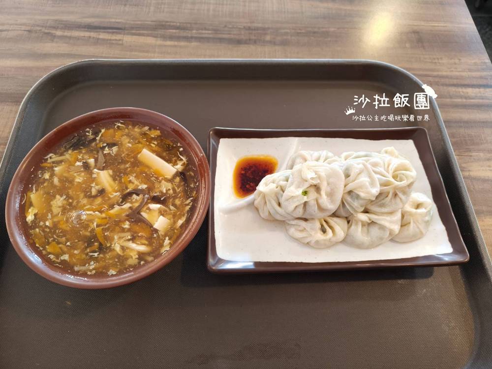 正好鮮肉小籠包礁溪店｜連平日都要排隊的人氣小籠包