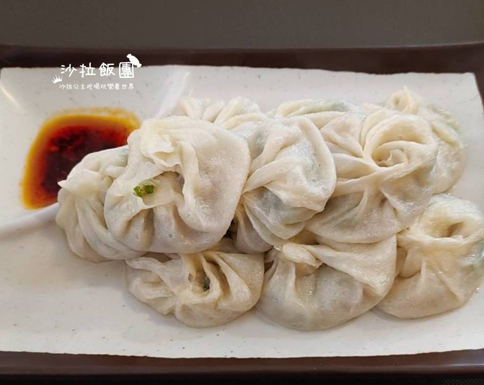 正好鮮肉小籠包礁溪店｜連平日都要排隊的人氣小籠包