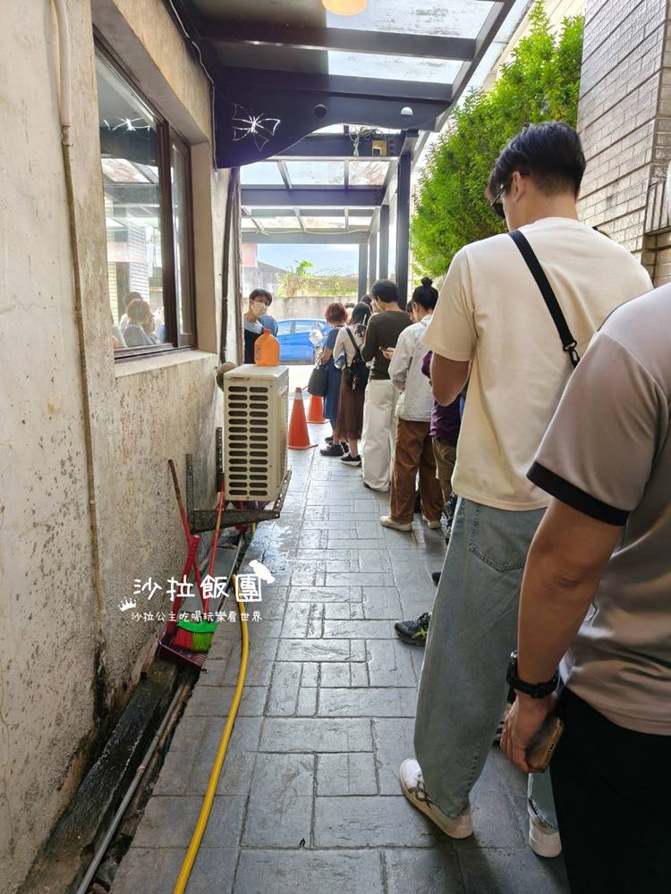 正好鮮肉小籠包礁溪店｜連平日都要排隊的人氣小籠包