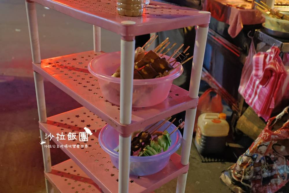 夜貓族才知道的深夜美味｜士林隱藏版七里香，週末凌晨限定炭火燒烤祕密攤