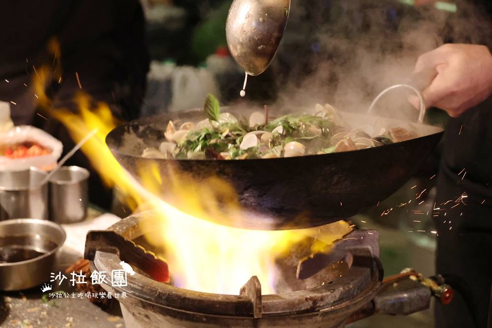 台北最強深夜食堂流氓熱炒，凌晨一點才開門的街頭傳奇