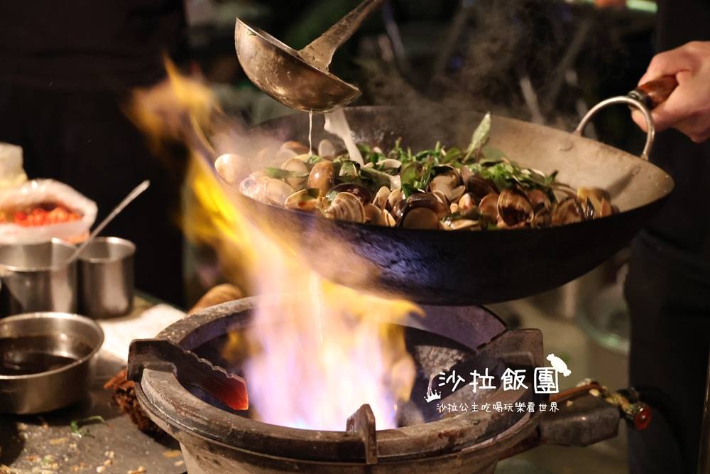 台北最強深夜食堂流氓熱炒，凌晨一點才開門的街頭傳奇