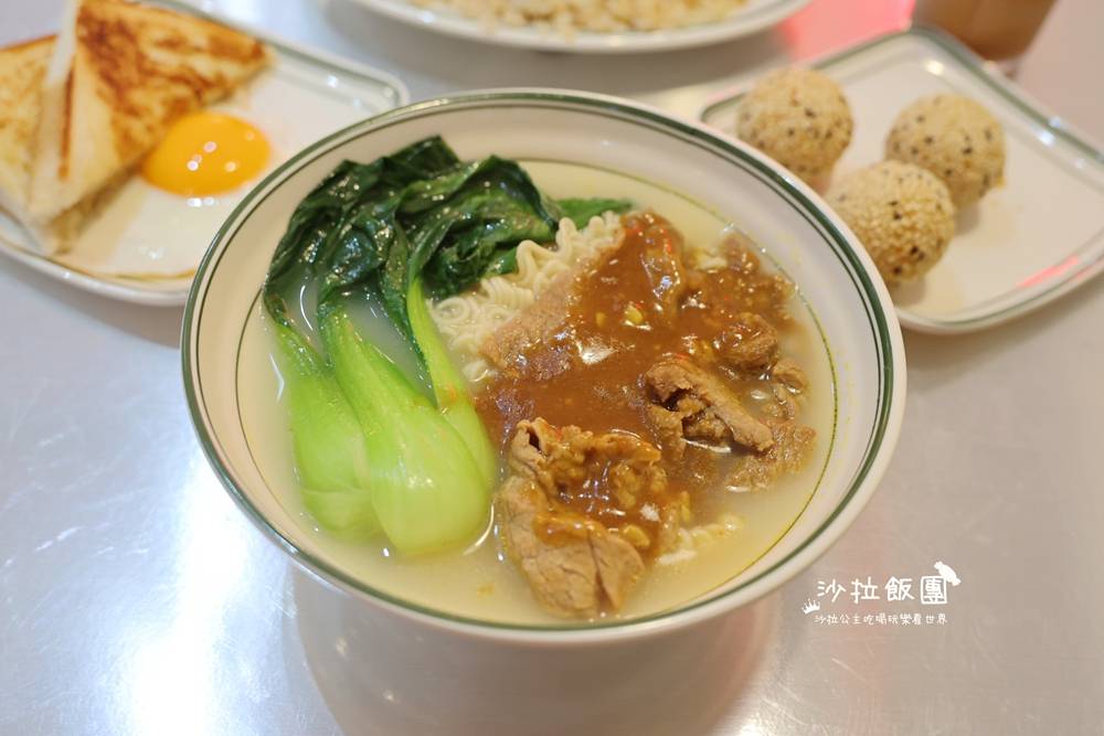 士林最新港式茶餐廳,帶你吃到道地香港常餐! 5 士林最新港式茶餐廳,帶你吃到道地香港常餐!