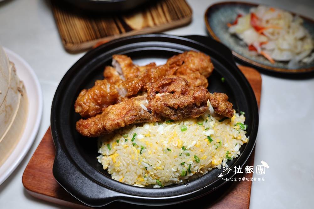 南港美食『漢來上海湯包台北南港 LaLaport 店』台北湯包推薦不多不少18摺湯包