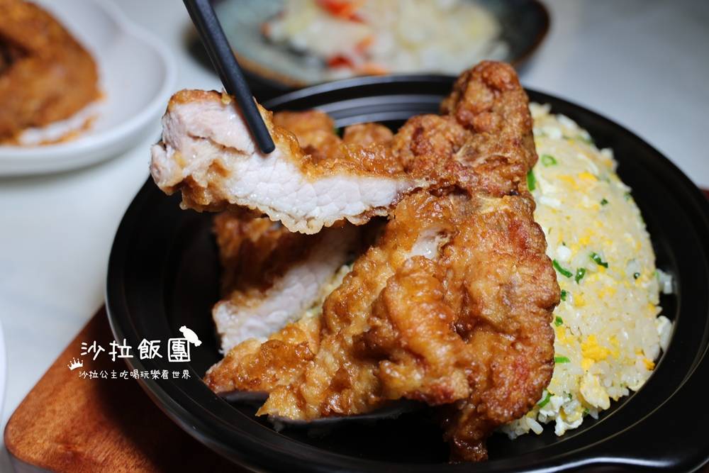 南港美食『漢來上海湯包台北南港 LaLaport 店』台北湯包推薦不多不少18摺湯包