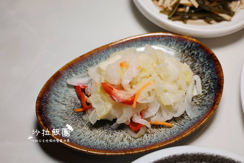 南港美食『漢來上海湯包台北南港 LaLaport 店』台北湯包推薦不多不少18摺湯包