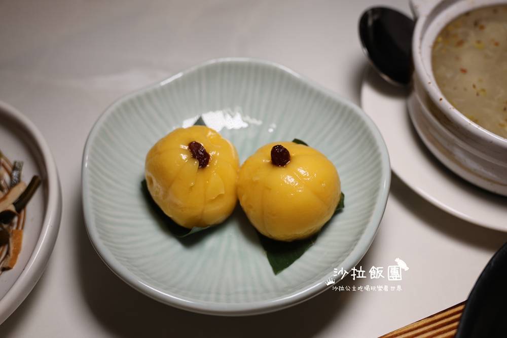 南港美食『漢來上海湯包台北南港 LaLaport 店』台北湯包推薦不多不少18摺湯包