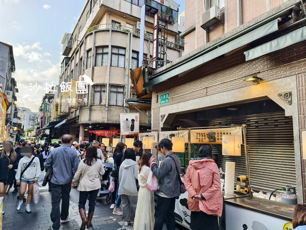 士林夜市必吃美食｜碳烤杏鮑菇假日開攤就排隊