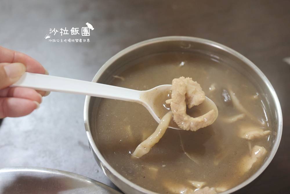 像開盲盒一樣的12種口味水餃,小吃店裡的驚喜美味 16 像開盲盒一樣的12種口味水餃,小吃店裡的驚喜美味