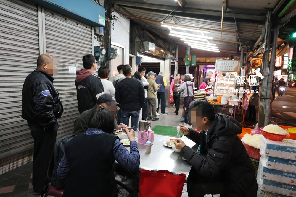 深夜排隊宵夜，從晚餐一路吃到天亮的老味道