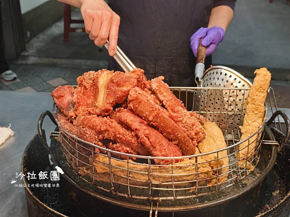 深夜排隊宵夜，從晚餐一路吃到天亮的老味道