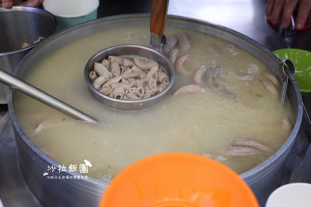 三重隱藏版50年老攤！公園旁的黑豬肉圓、四神湯