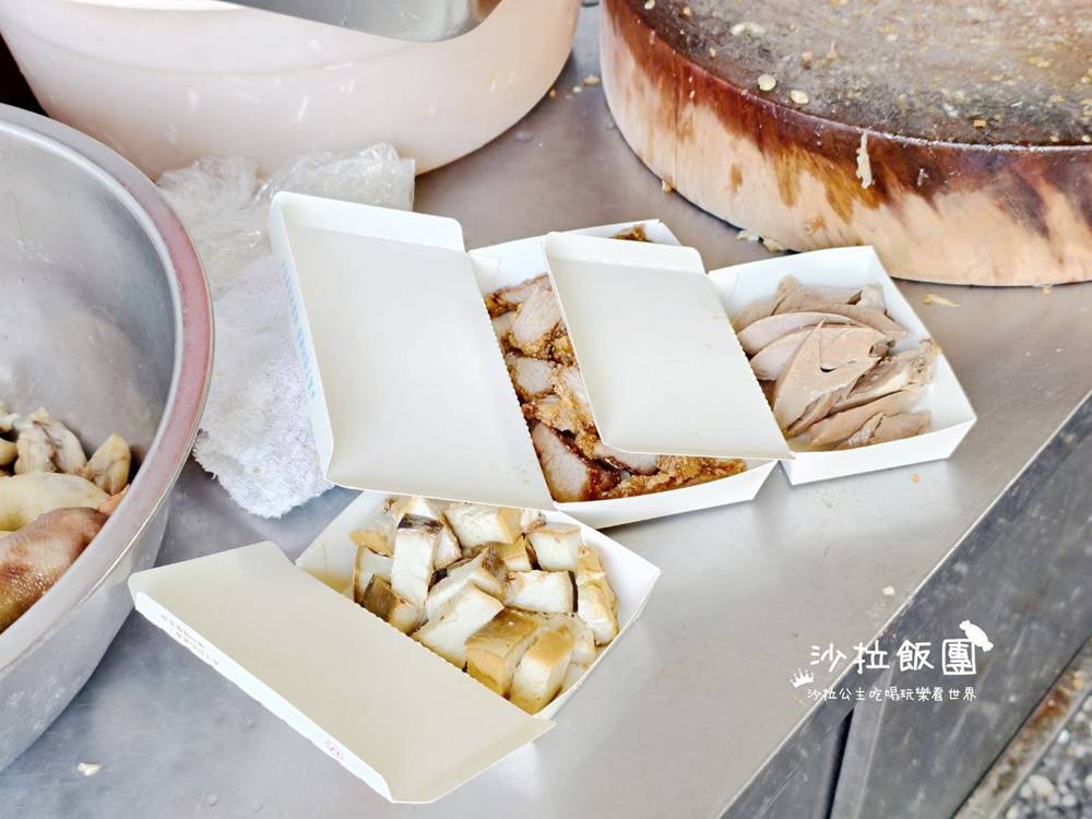 台北米其林必比登推薦『賣麵炎仔金泉小吃店』80年老店/捷運大橋頭站