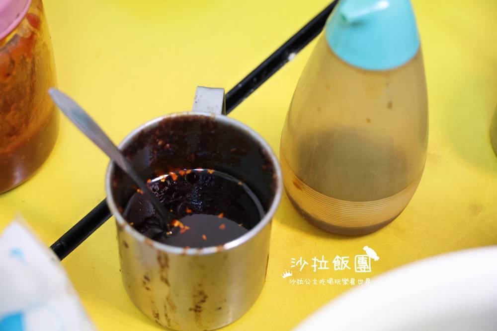 『三重橋頭麵線』隱身巷弄的在地早餐，九層塔隨你加！