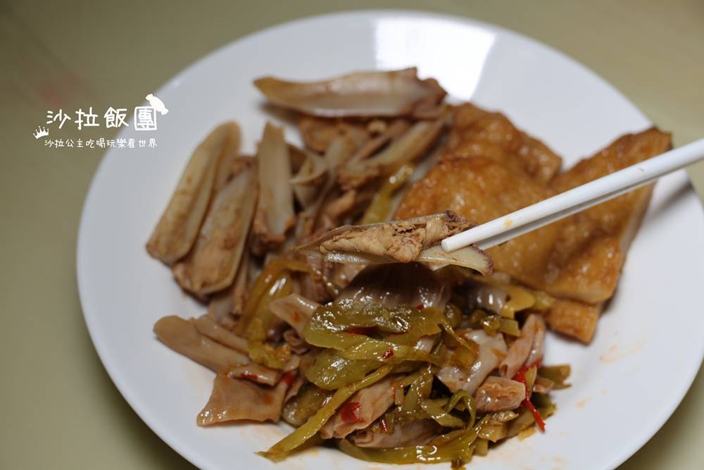 西門町排隊滷味!萬國滷味越晚人越多的人氣老攤 13 西門町排隊滷味!萬國滷味越晚人越多的人氣老攤