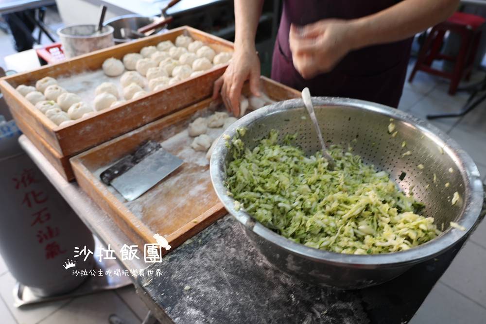 在地人排隊的銅板美食『集美水煎包小籠包』 6 在地人排隊的銅板美食『集美水煎包小籠包』