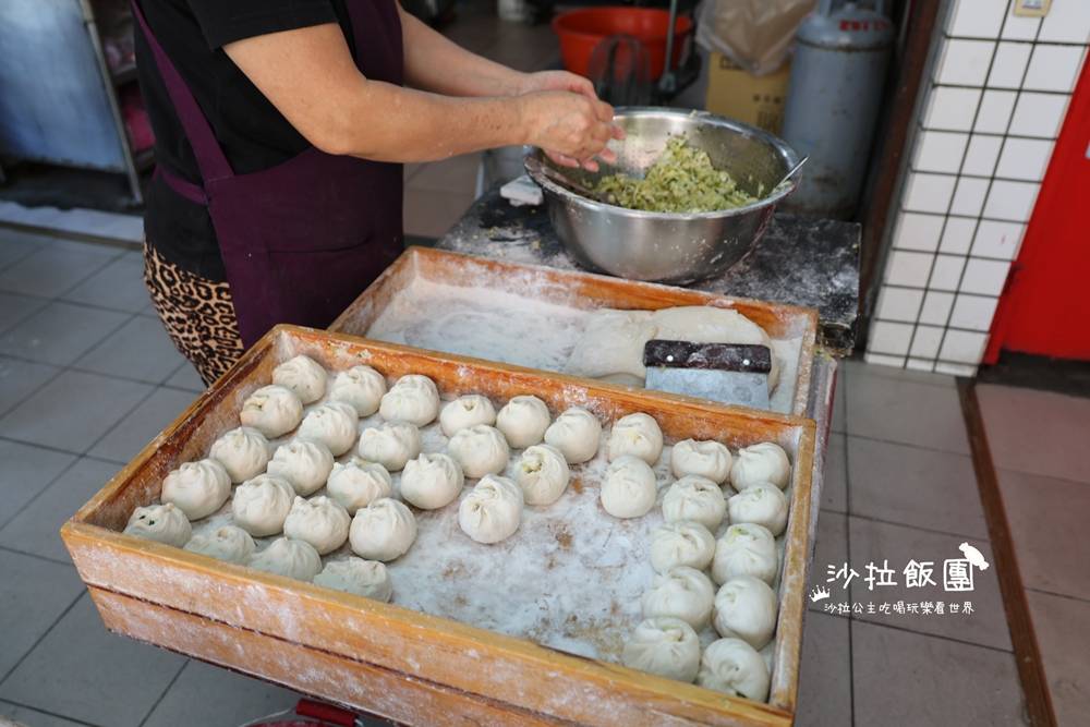 在地人排隊的銅板美食『集美水煎包小籠包』 5 在地人排隊的銅板美食『集美水煎包小籠包』
