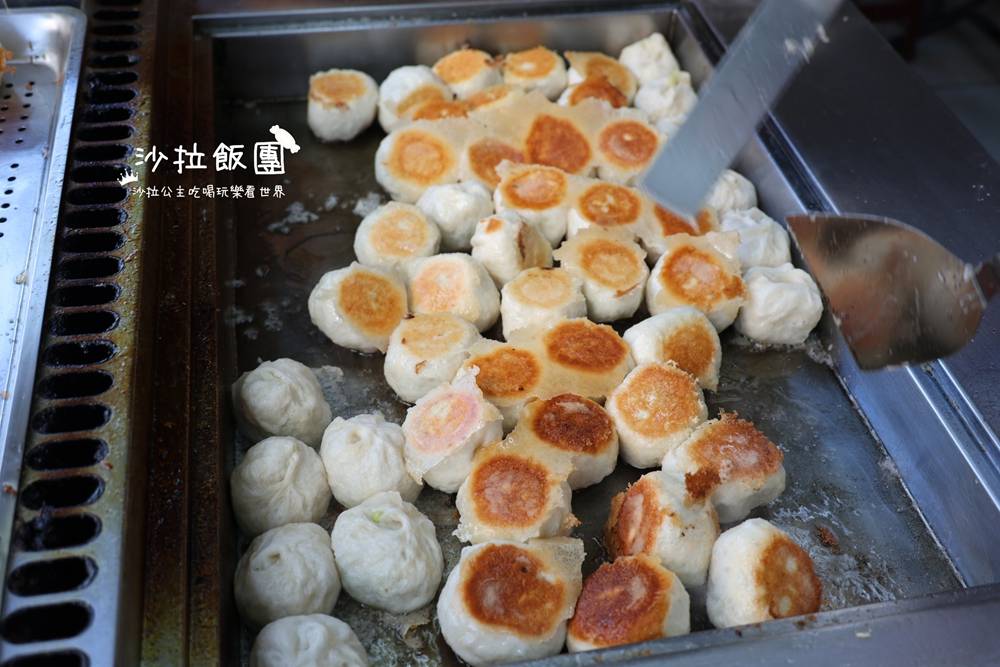 在地人排隊的銅板美食『集美水煎包小籠包』 9 在地人排隊的銅板美食『集美水煎包小籠包』