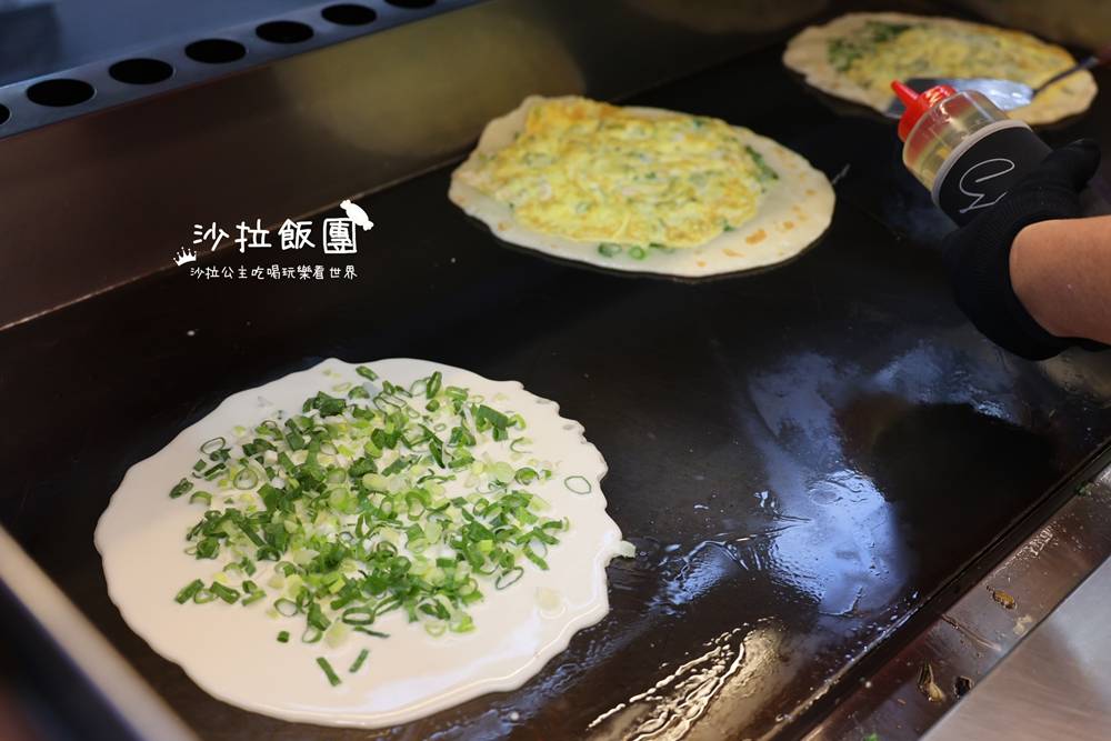 三和夜市限定，一週只賣三天的粉漿蛋餅